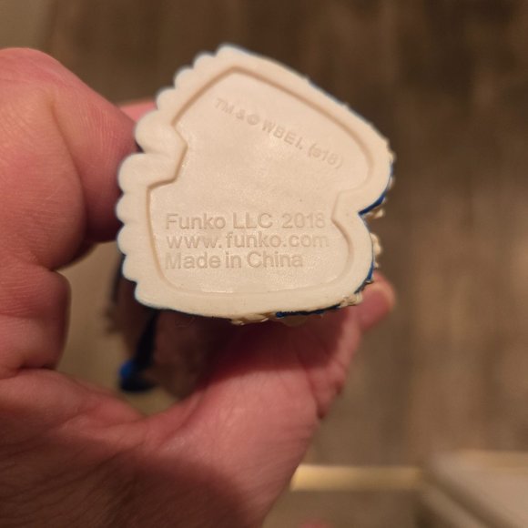 Smallfoot Migo 598 Funko Pop! Vinyl Figure - Picture 2 of 2